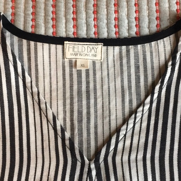 Field Day Dolman top - Picture 2 of 2